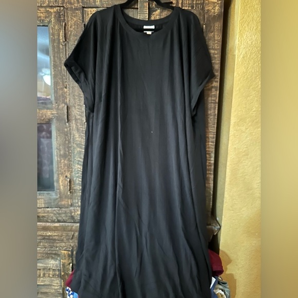 LuLaRoe CHELSEA T-SHIRT DRESS Black Ribbed NWT Size 3XL Cuffed Sleeve - Picture 2 of 5